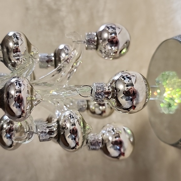 Glass Christmas Tree - Picture 14 of 16